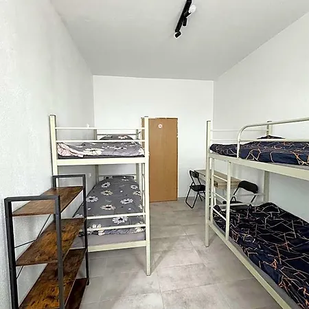 Fenix Hostel *